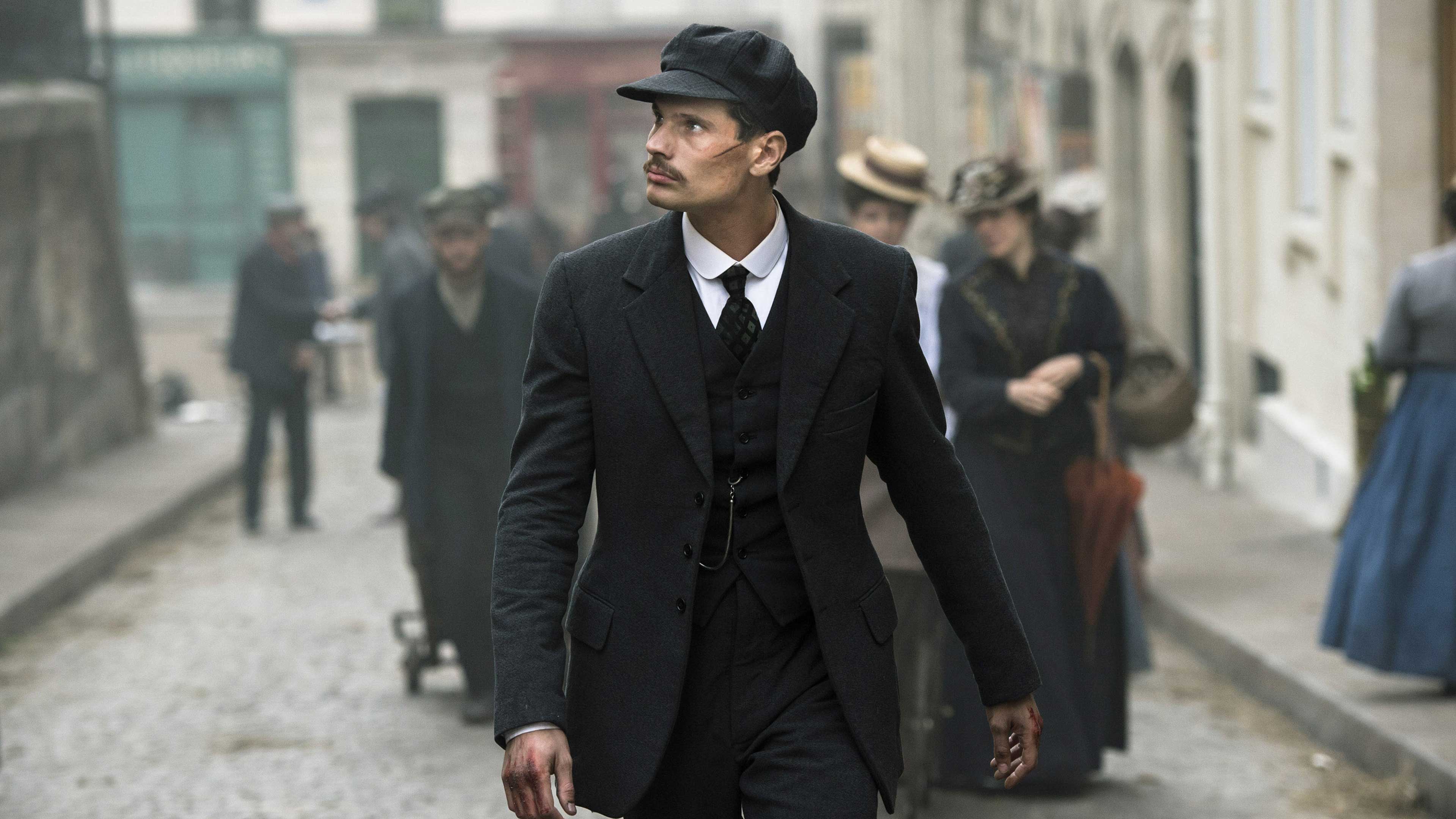 Paris Police 1900: Episode 01