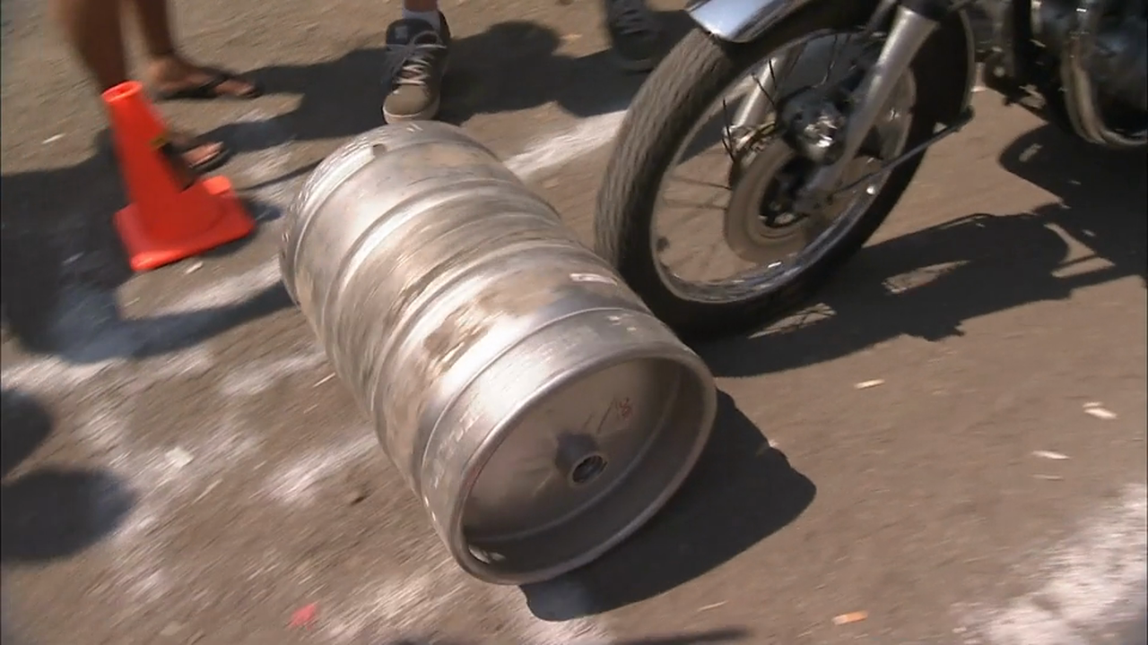 Season 04, Episode 04: Where's The Beef?