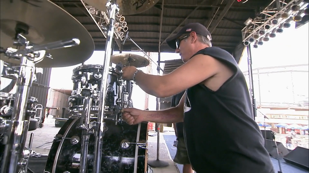 Season 04, Episode 05: Tritt Happens