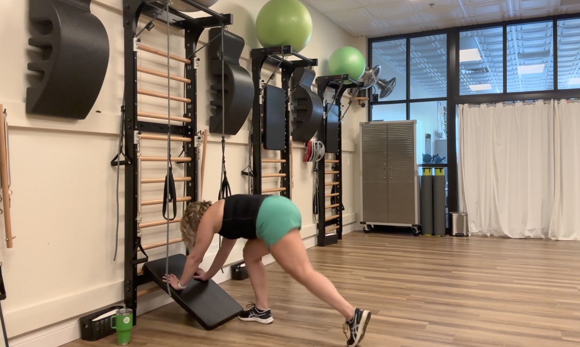 Meghan U 8 - No Bounce Cardio