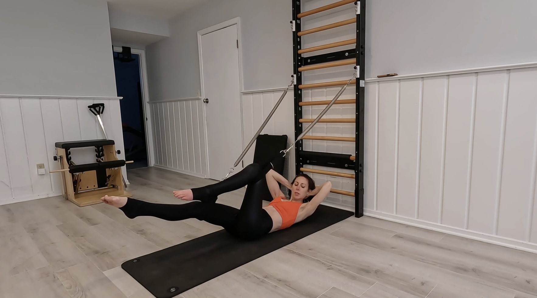 Mariska 17 - For the Love of Leg Springs