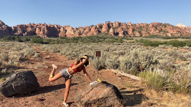 FWRD on the Road: 17-minute Barre in ...
