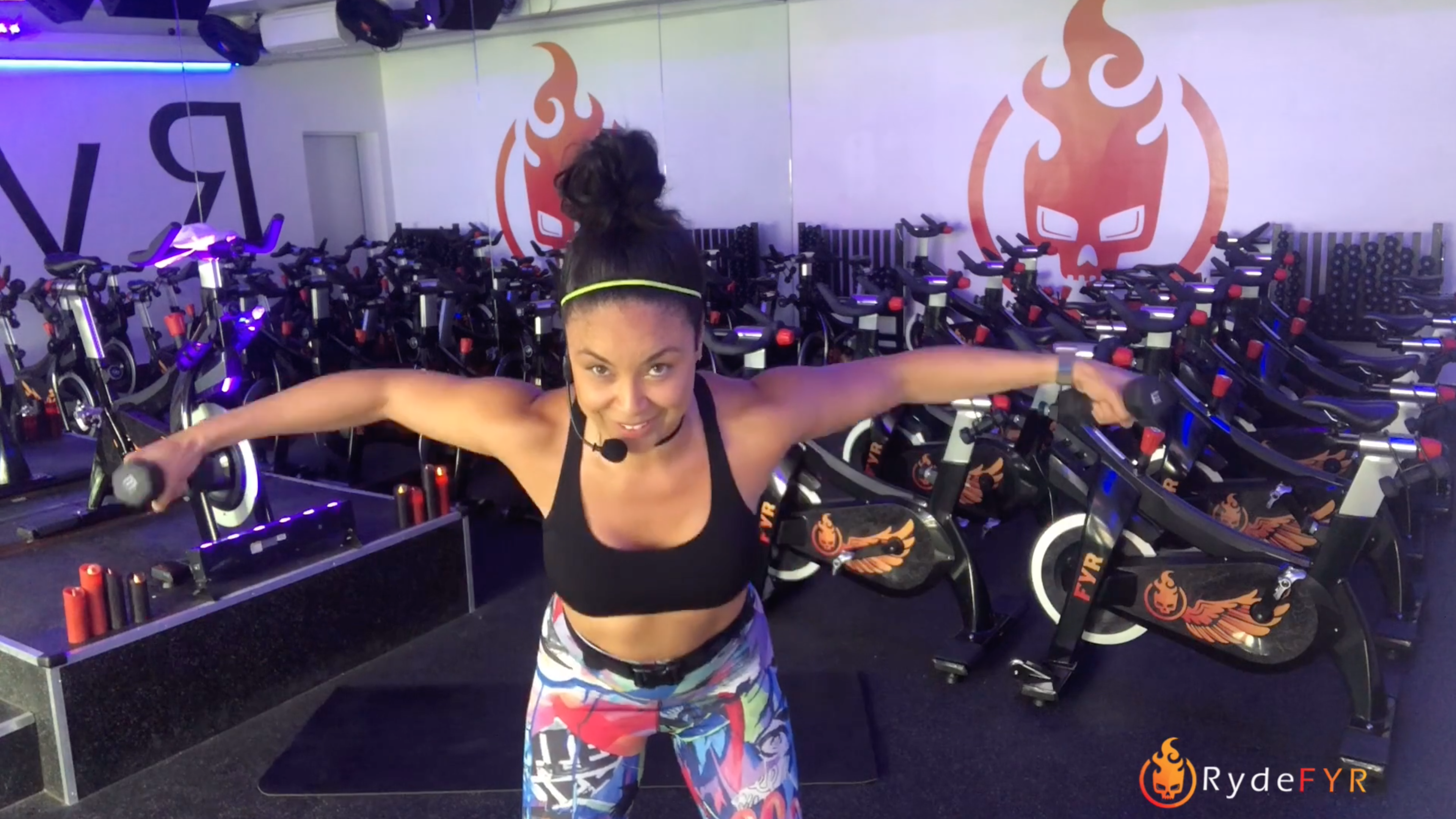 FYR ARMS - TRICEPS, SHOULDERS & BACK - 4 Min