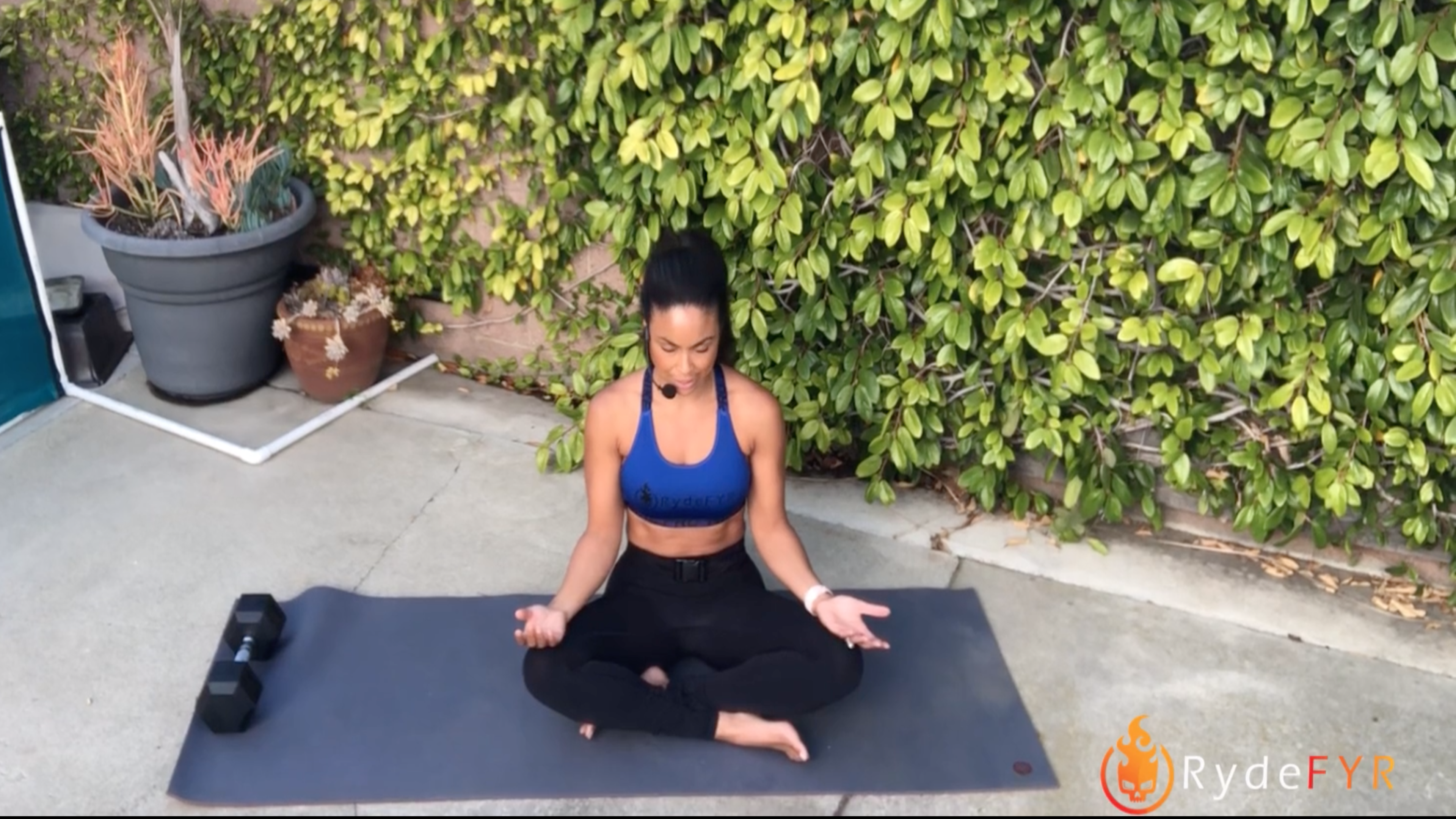 FYR YOGA STRETCH - 23 MIN 