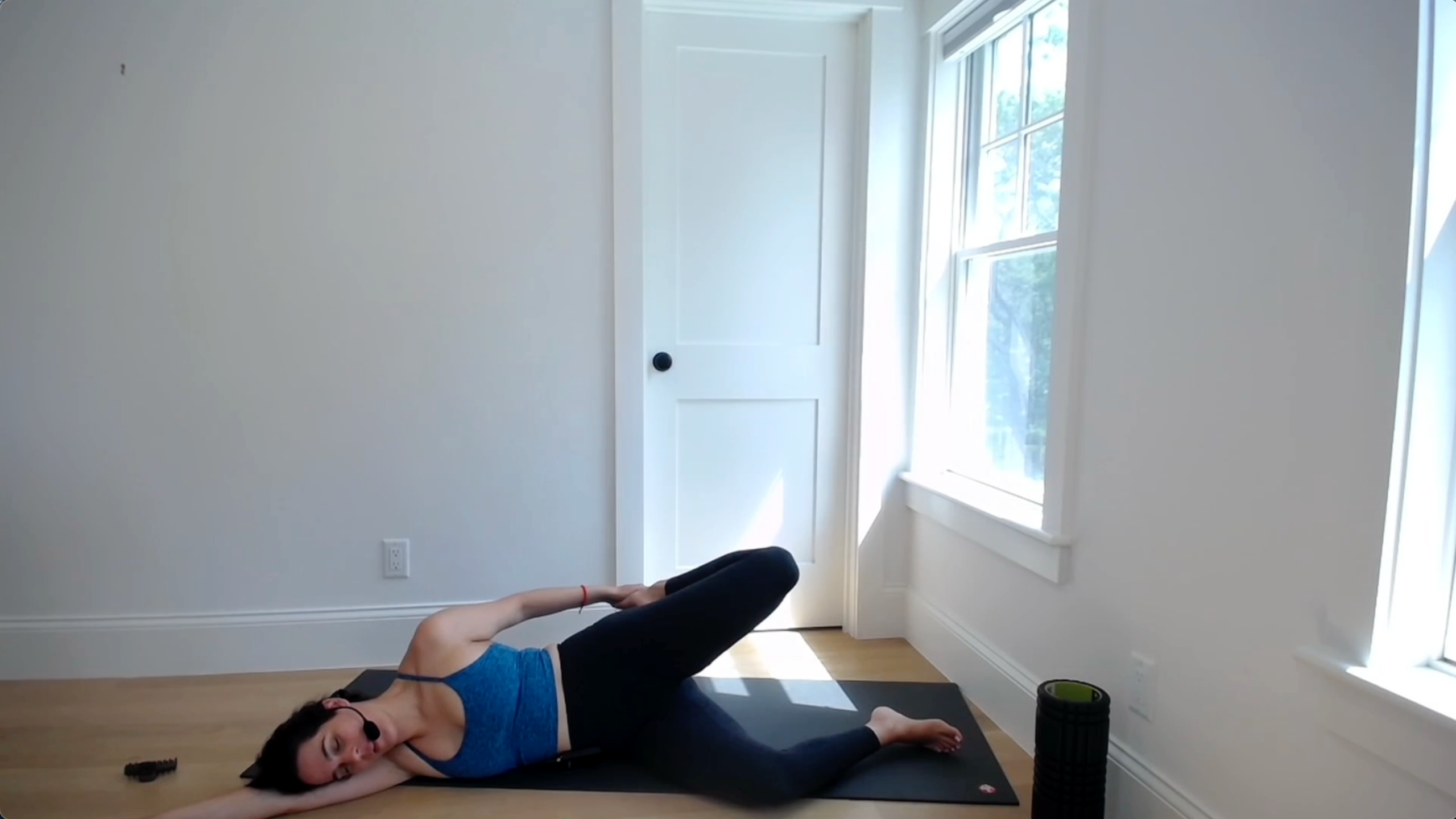 20 MIN STRETCH + FOAM ROLL 2