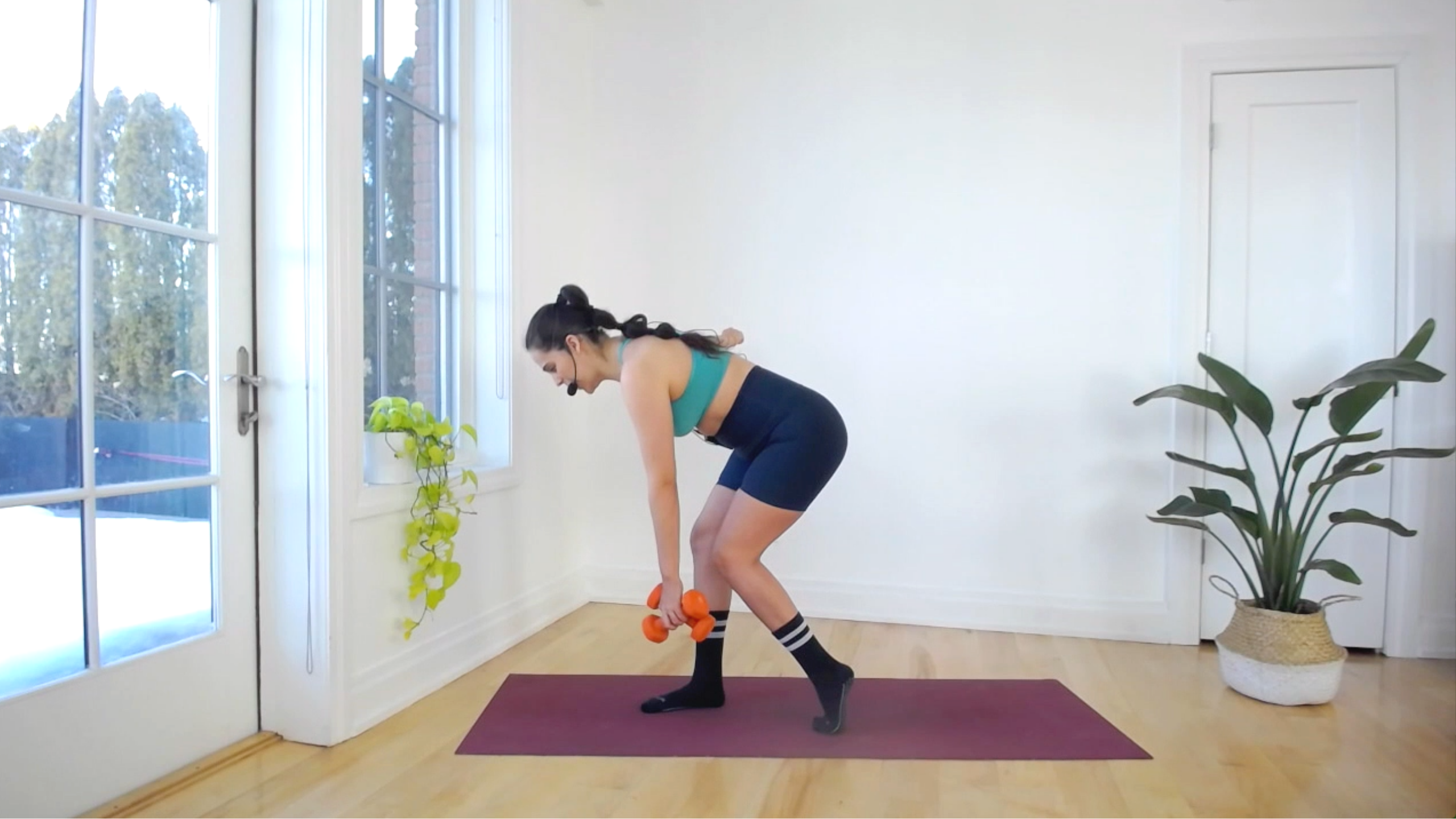 33 MIN TOTAL BODY STRENGTH