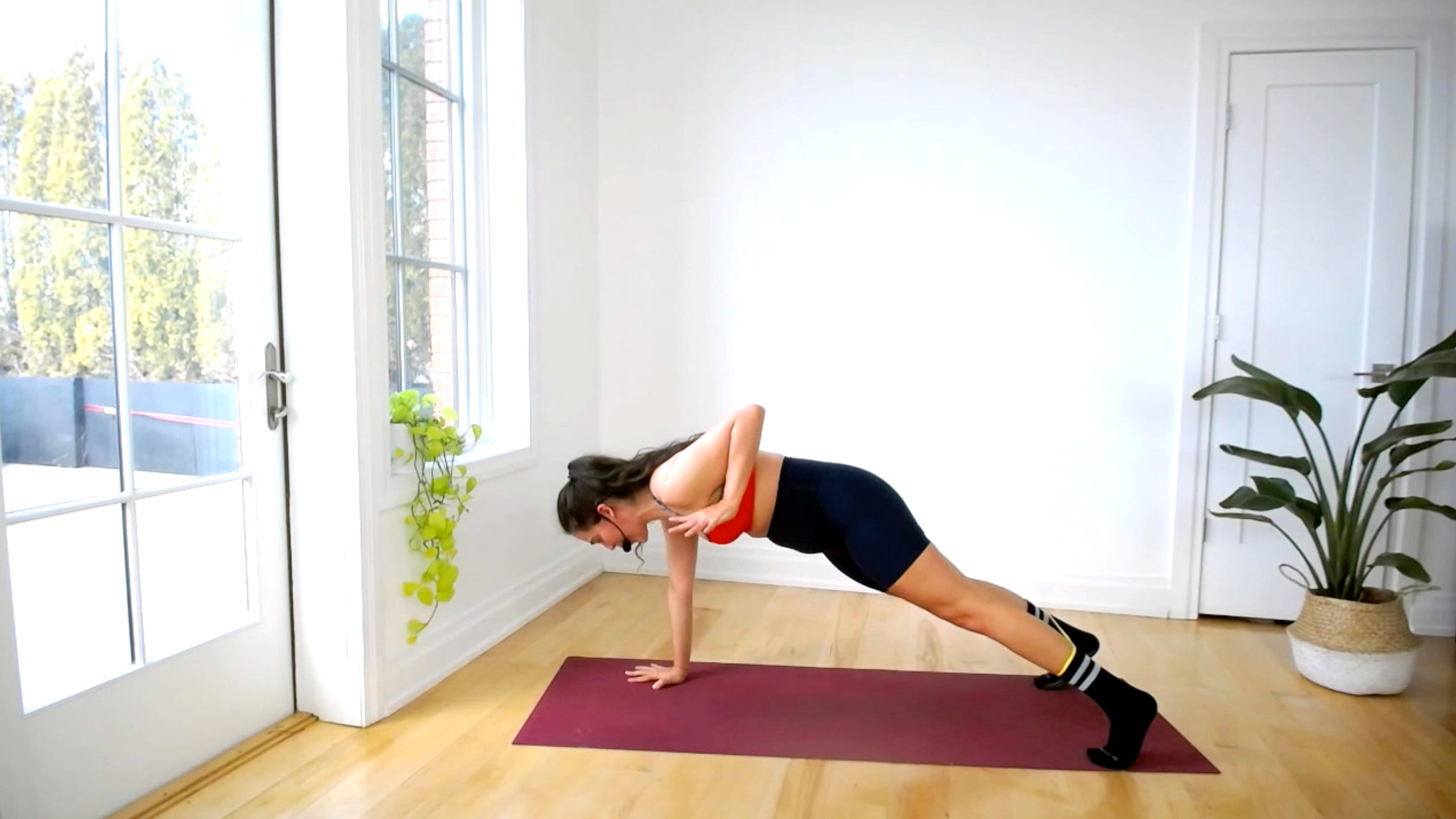 25 MIN TOTAL BODY (MINI BAND)