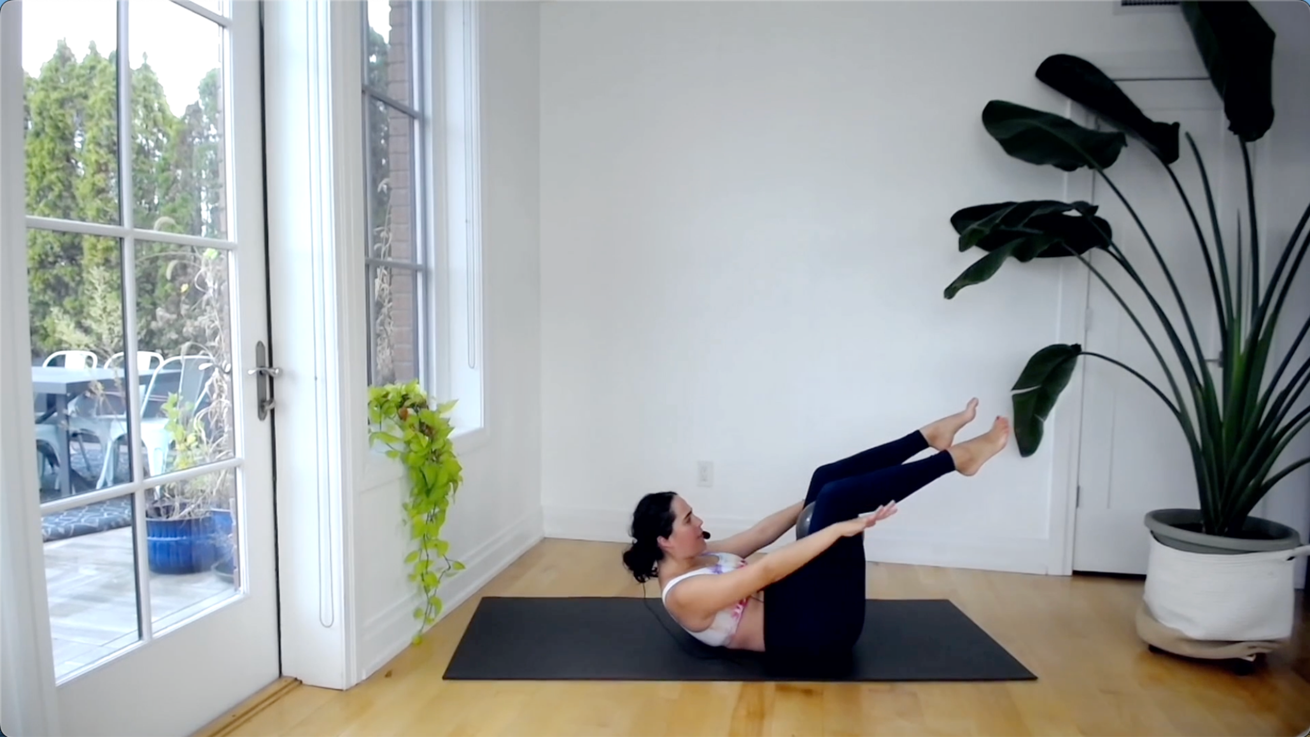 CORE BLAST 23 (PILATES BALL) + COOLDOWN