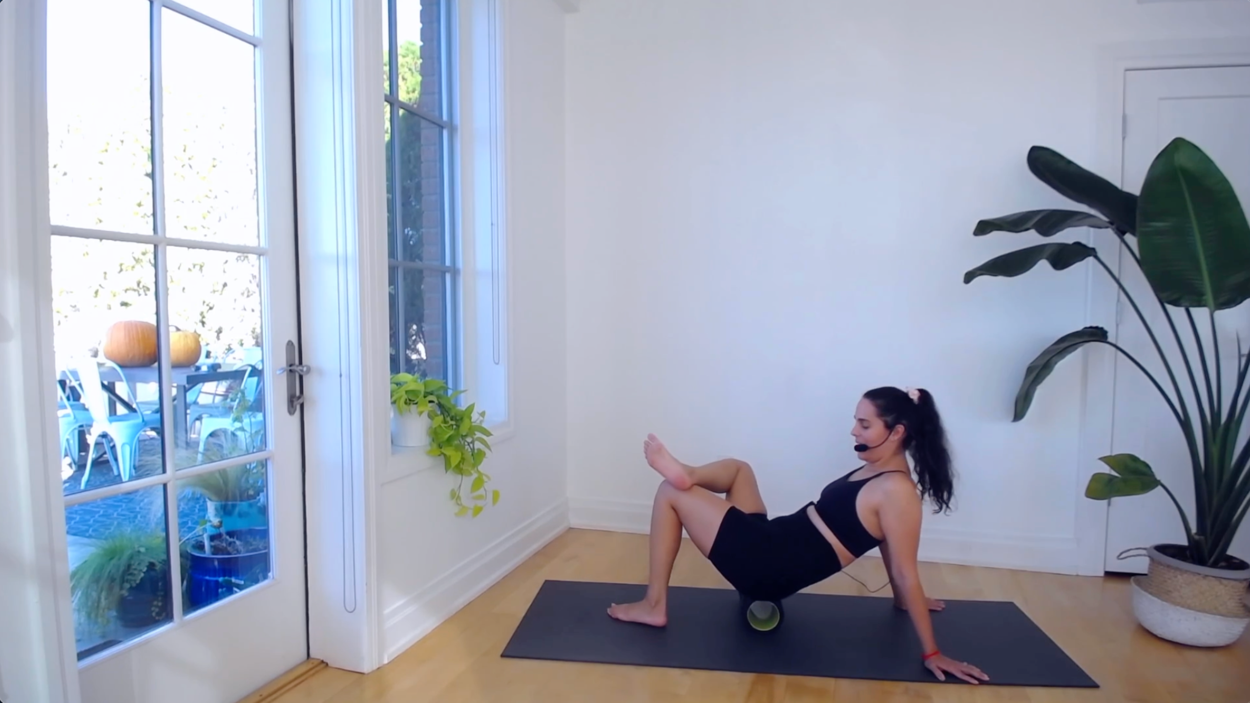 FOAM ROLL: LOWER BODY