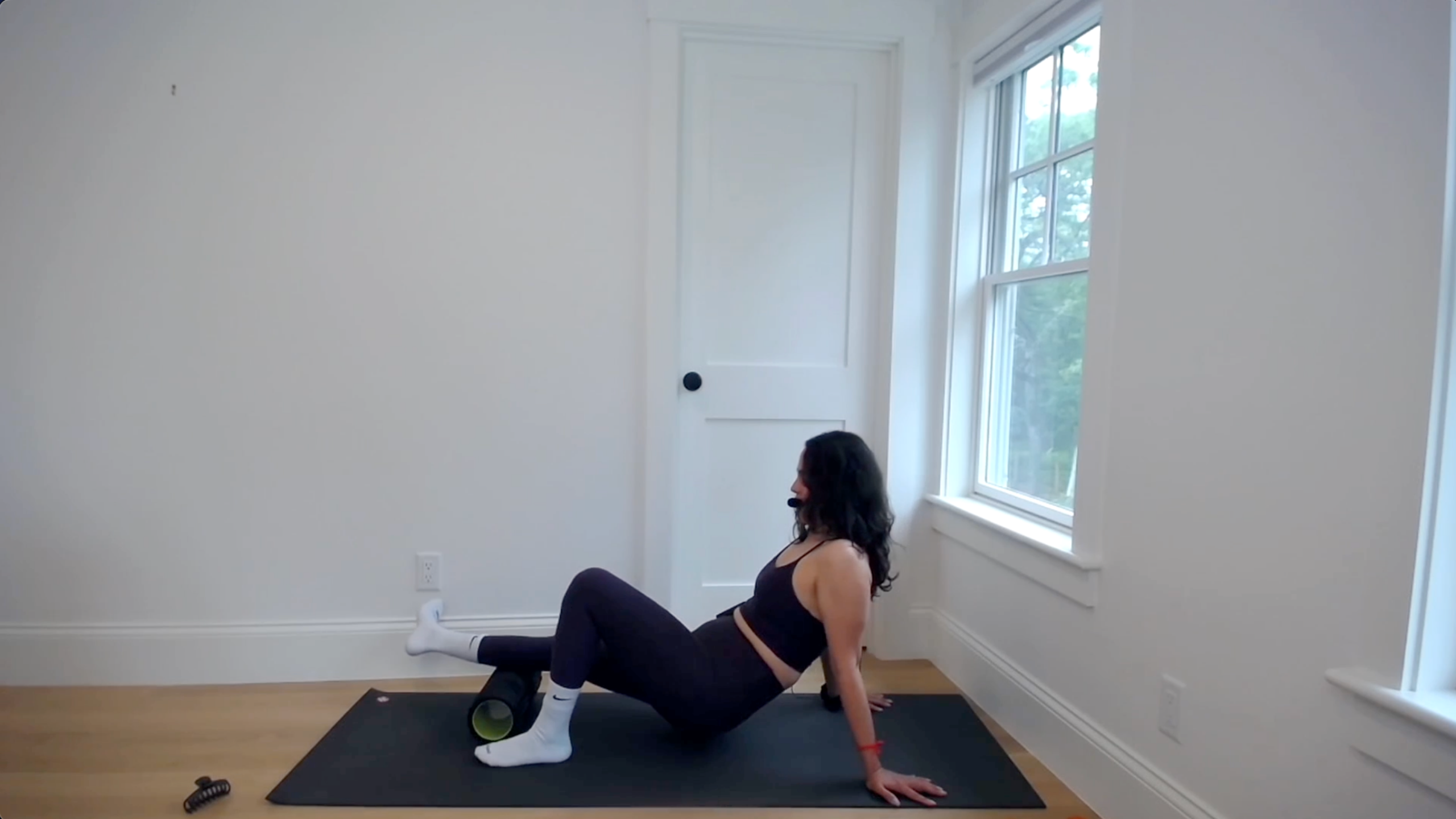 20 MIN STRETCH + FOAM ROLL