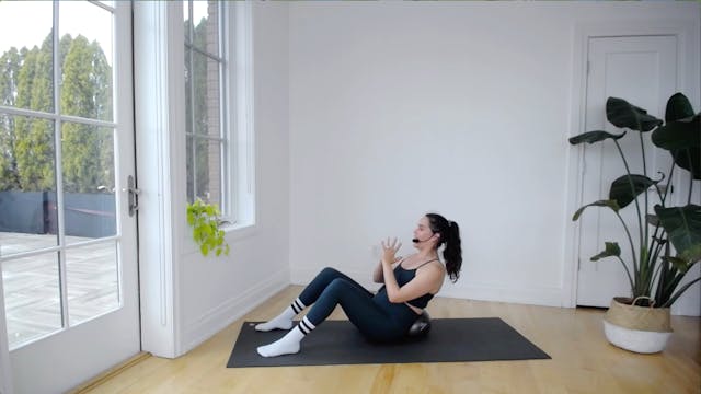PILATES BALL ABS 6