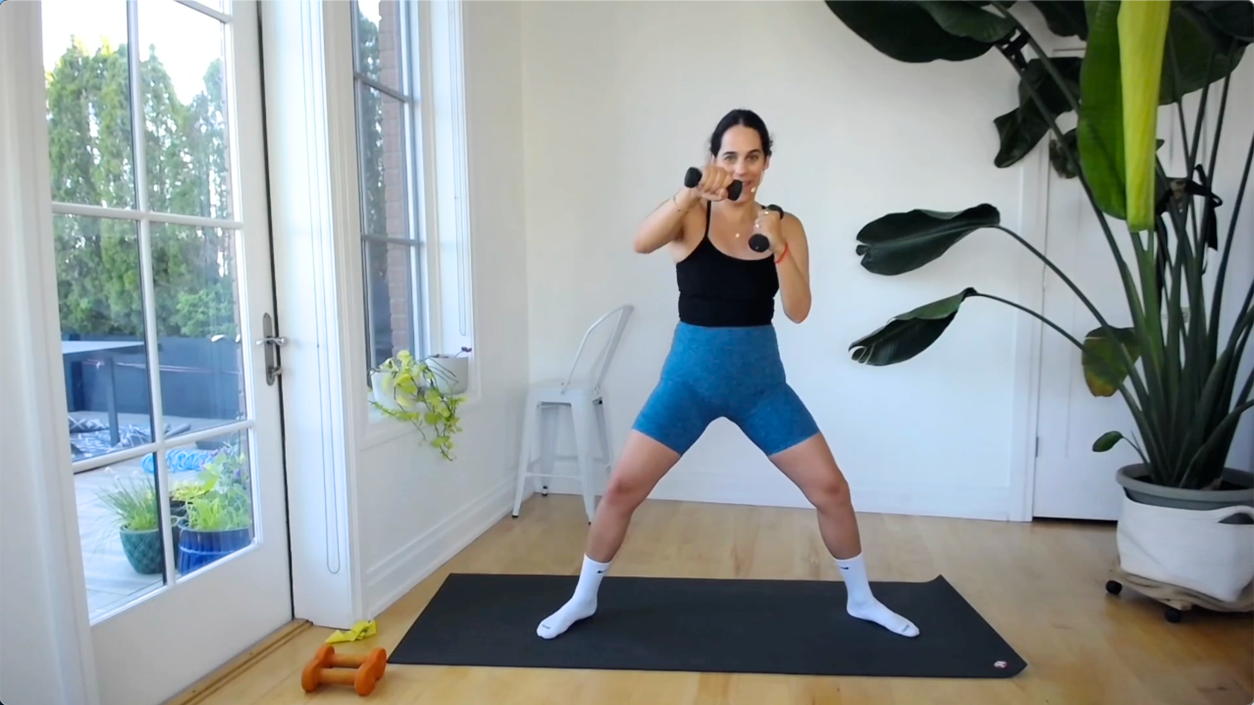 UPPER BODY BLAST 8 + COOLDOWN