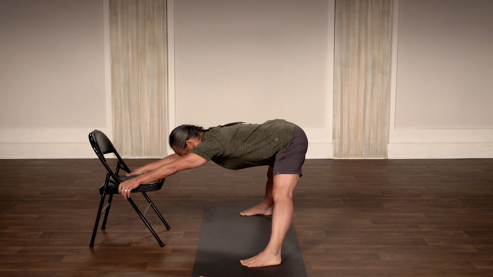 rodney yee chair yoga