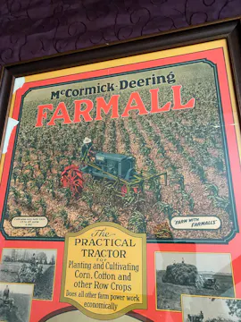 Tractor - Farmall Centennial