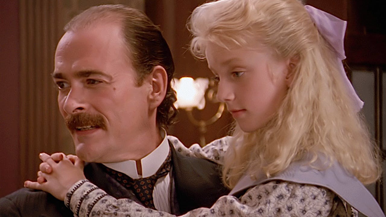 Episode 1: "Sara's Homecoming"