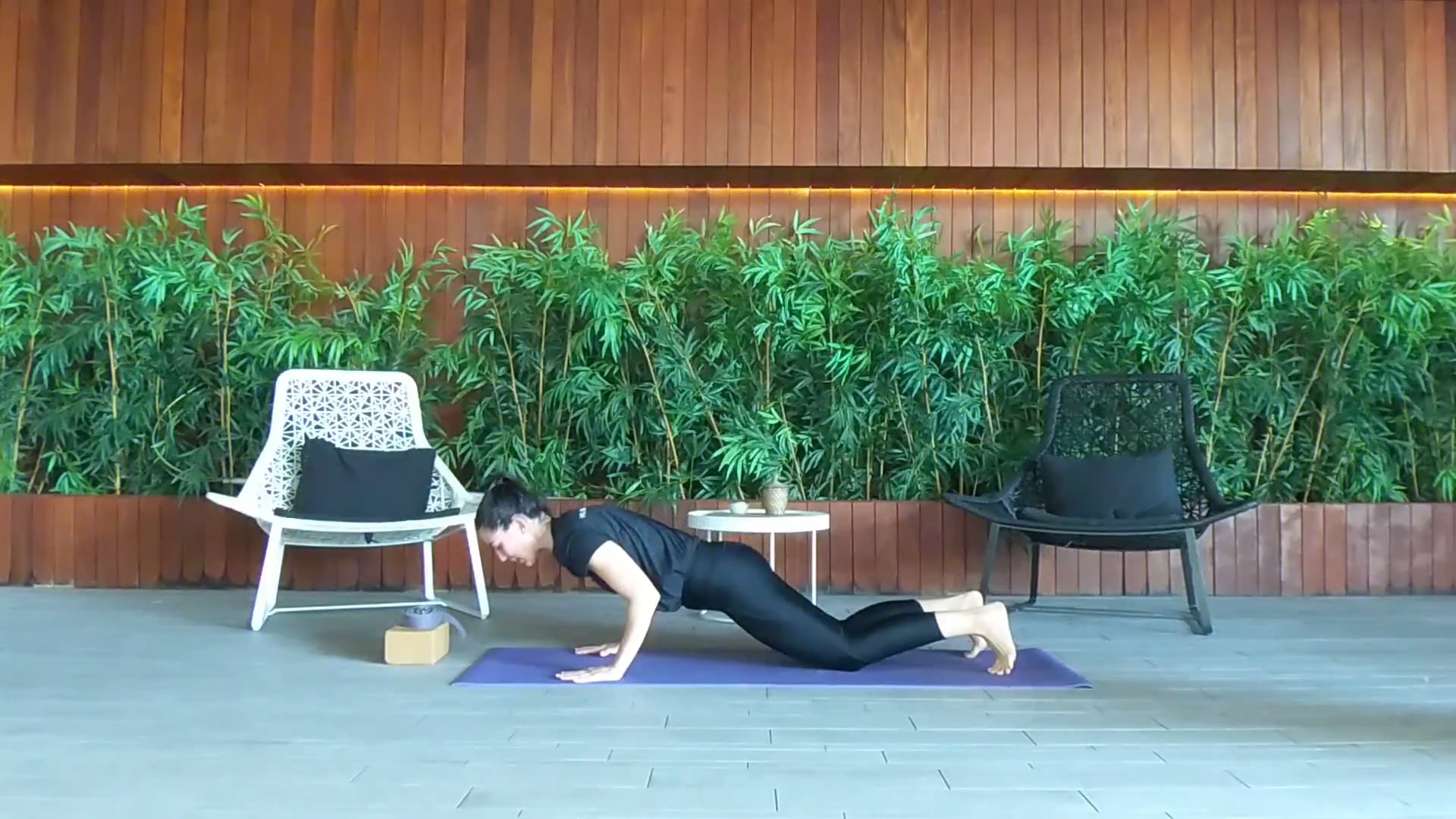 Yoga for Strength and Flexibility με την Δήμητρα Σκούρα