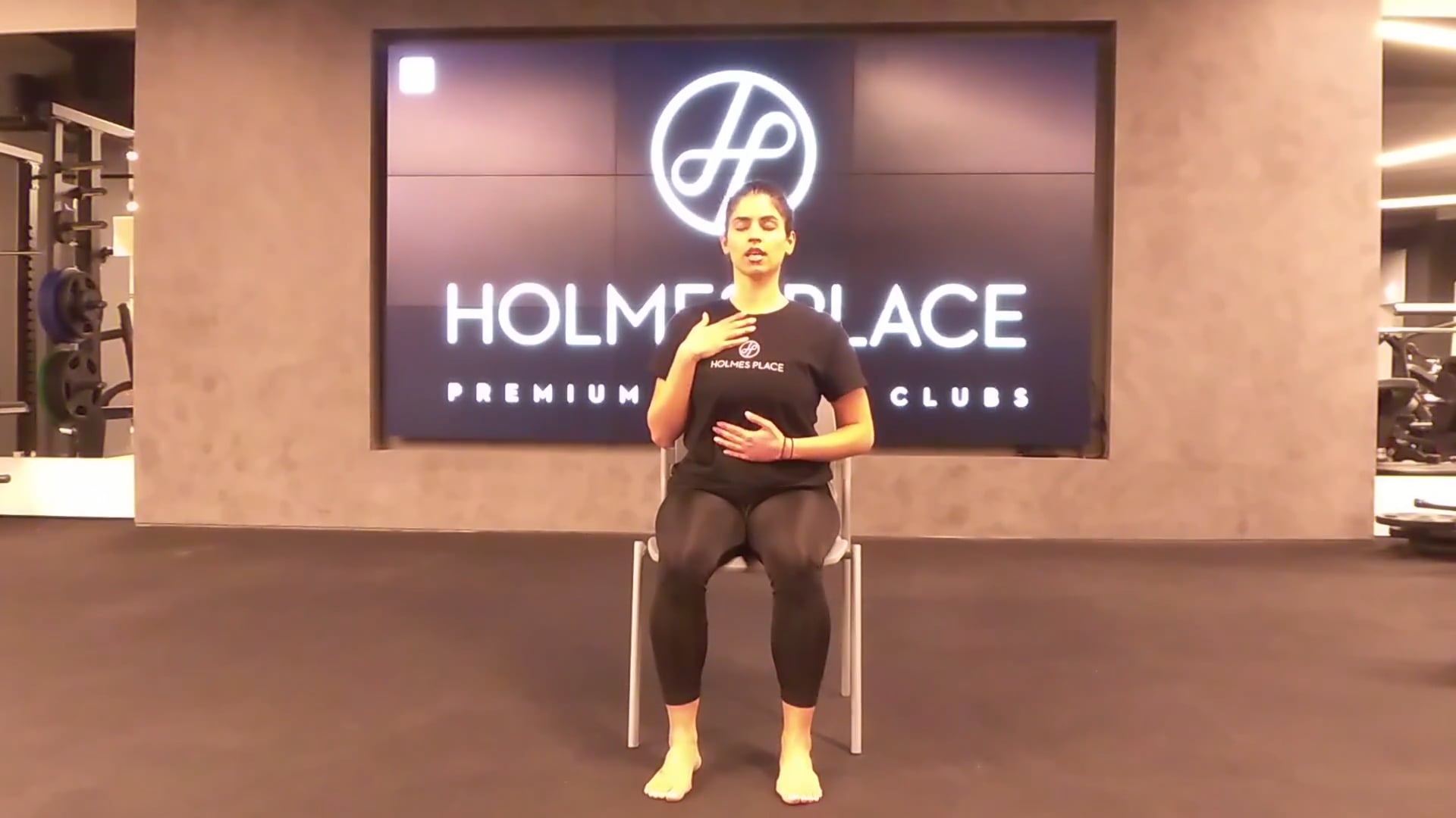 New to Yoga με την Βάλια Γιατζάκη