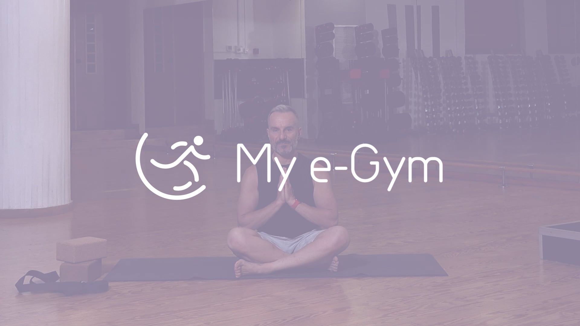 Morning yoga με τον Δημήτρη Κανδρή