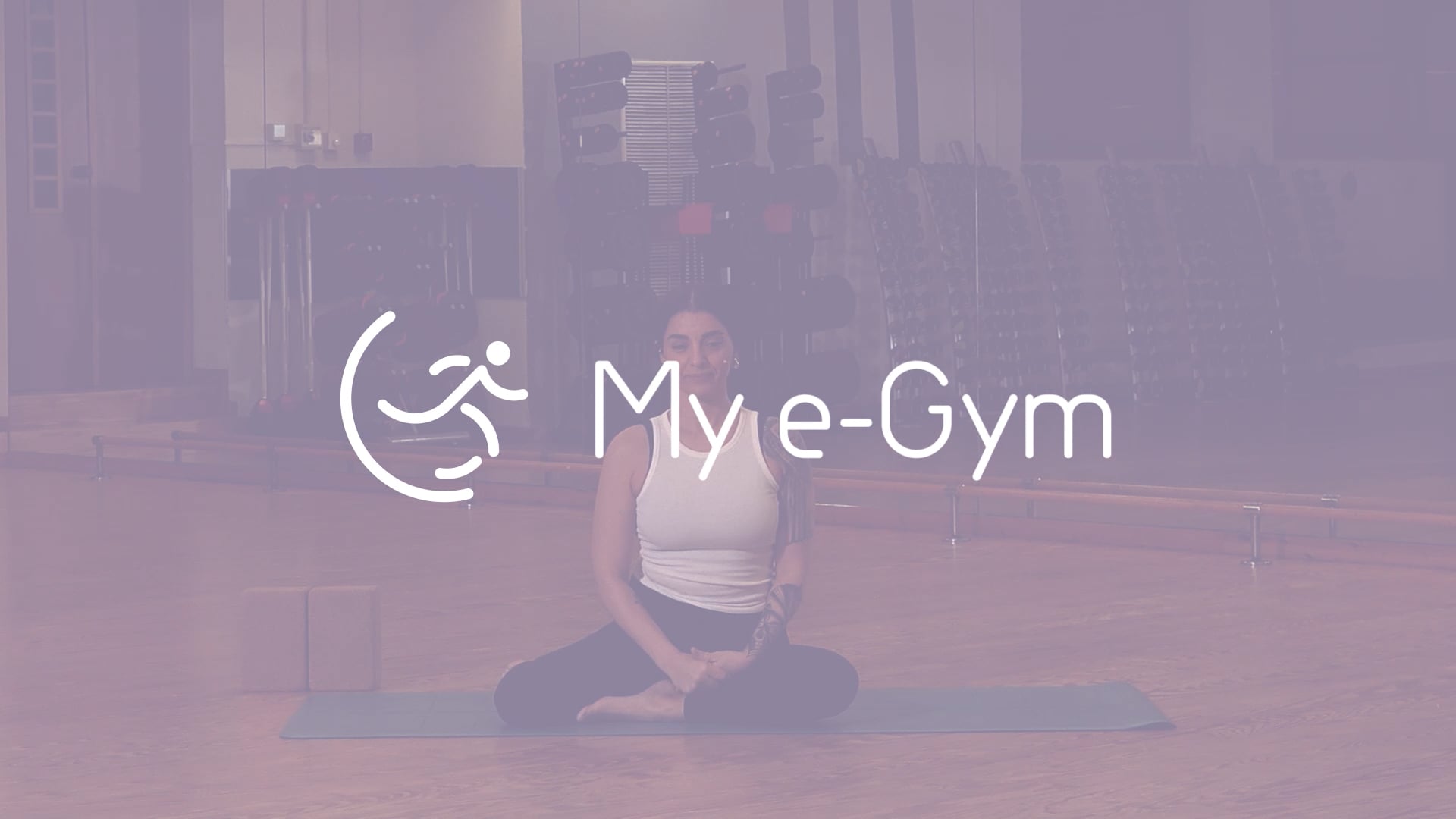 Morning yoga με την Πηνελόπη Ζηρινόγλου