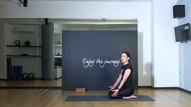 Yoga for Strength and Flexibility με ...
