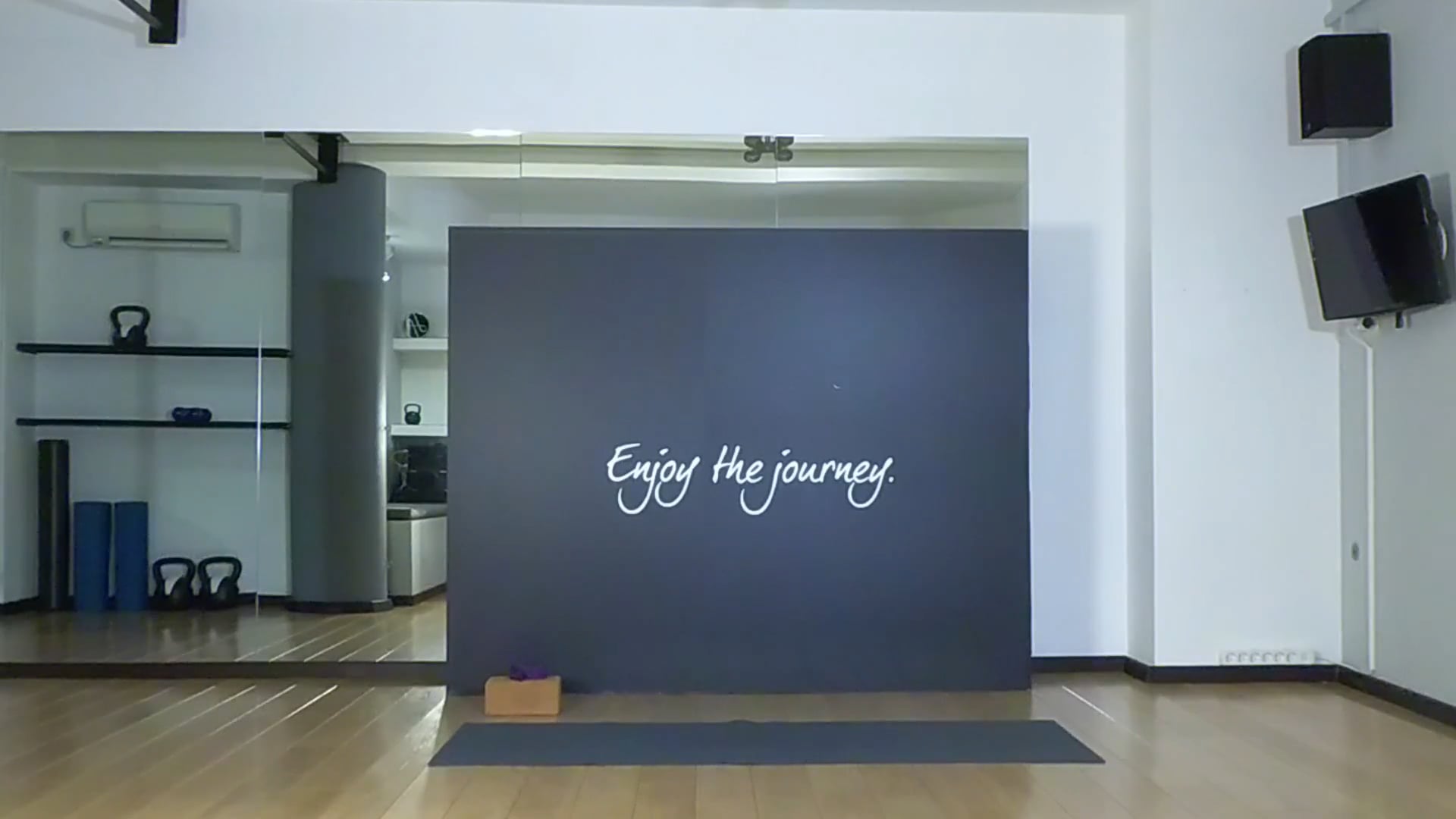 Morning Yoga με την Δήμητρα Σκούρα