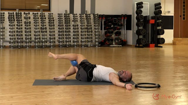 Pilates με τον Δημήτρη Κανδρή