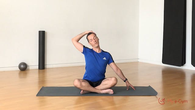 Morning yoga με τον Γιάννη Καραγιώργο