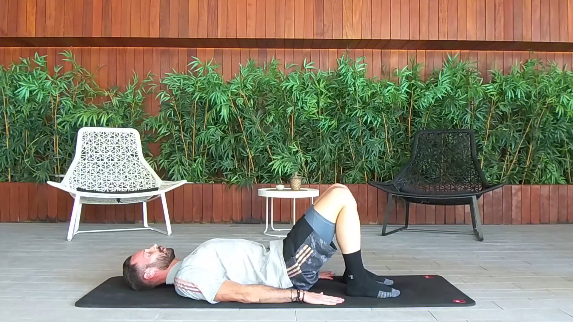 Pilates με τον Γιάννη Αβραμίδη