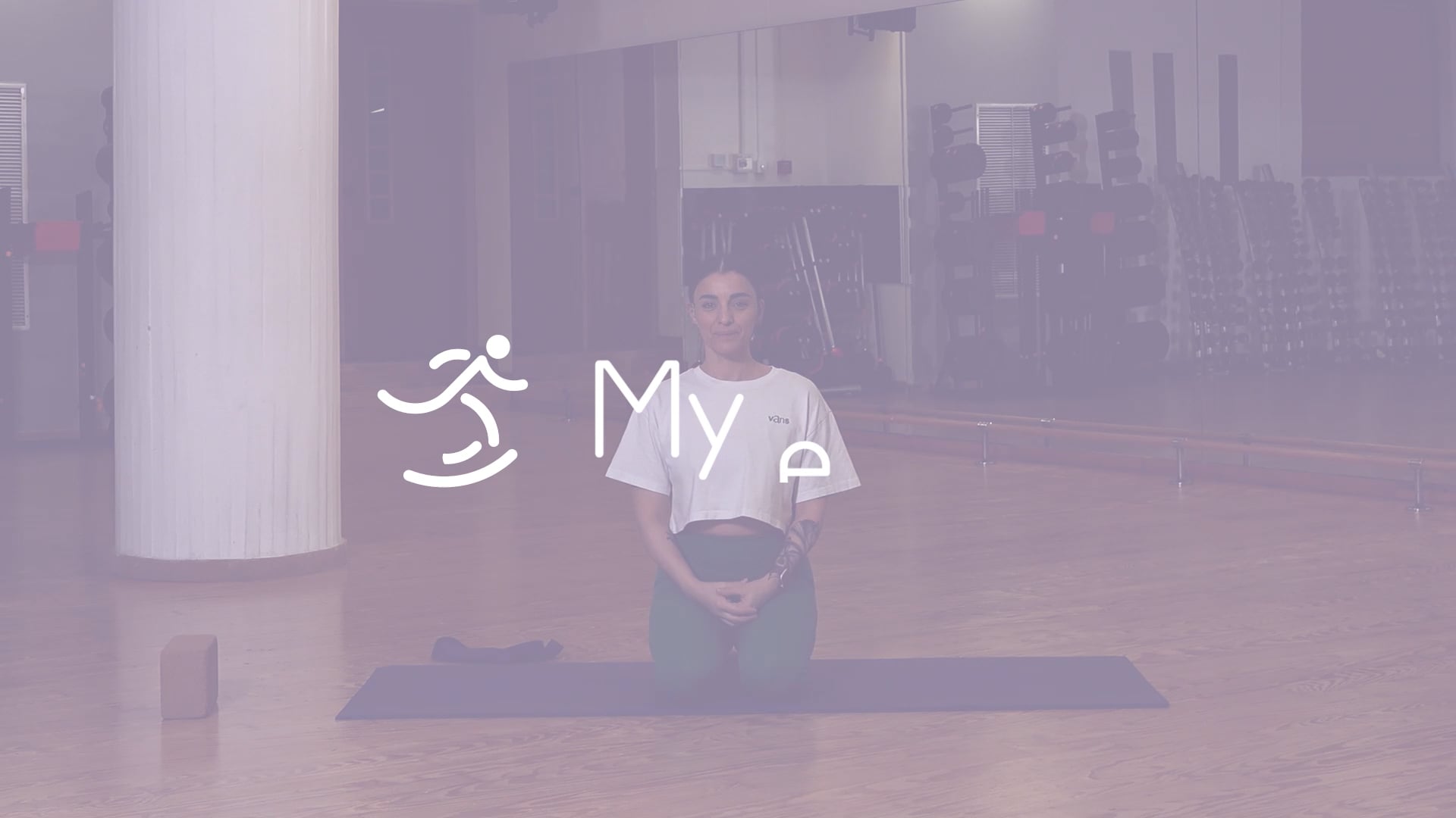 Morning yoga με την Πηνελόπη Ζηρινόγλου