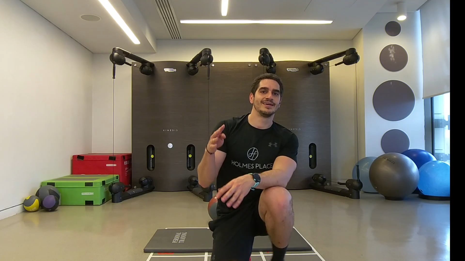 Hips and Abs με τον Θωμά Λογοθέτη