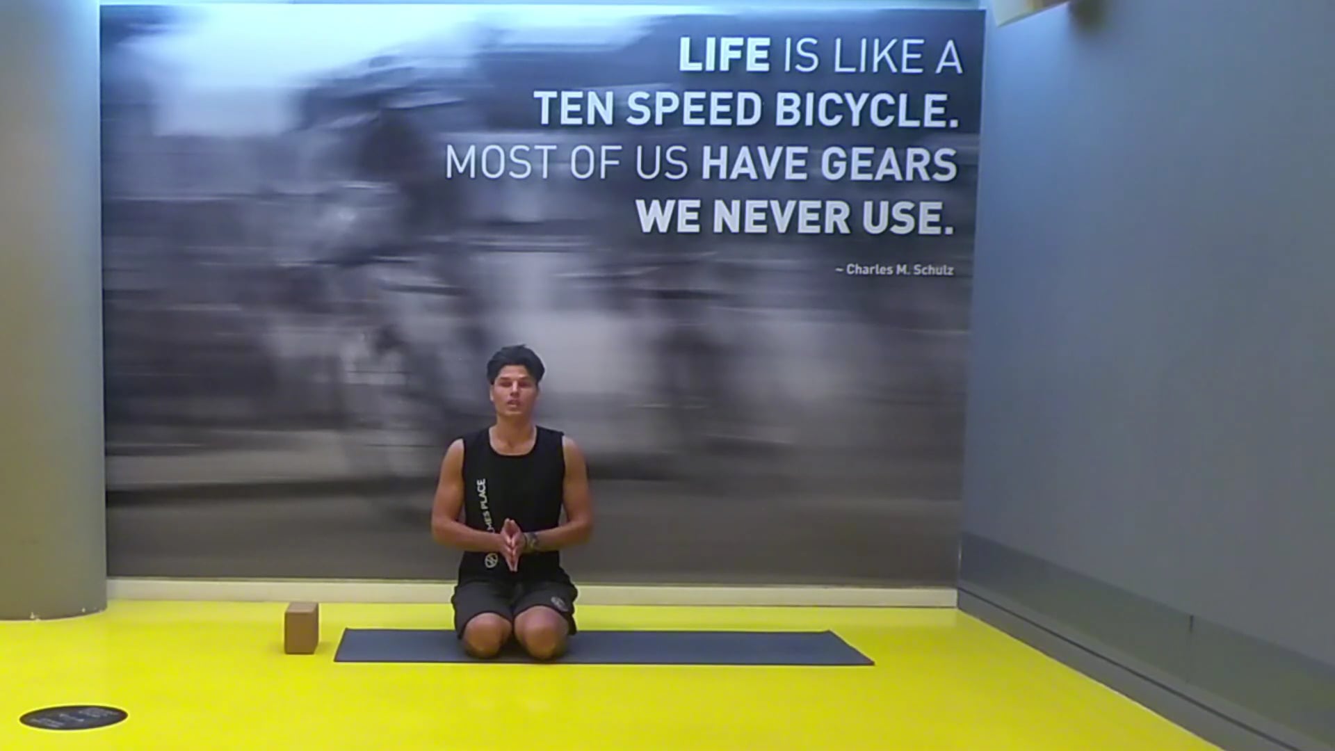 Yoga for strength and flexibility με τον Ίων Μάγκο