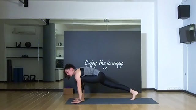 Yoga for Strength and Flexibility με ...