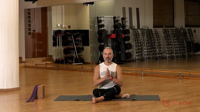 Yoga for Strength and Flexibility με ...