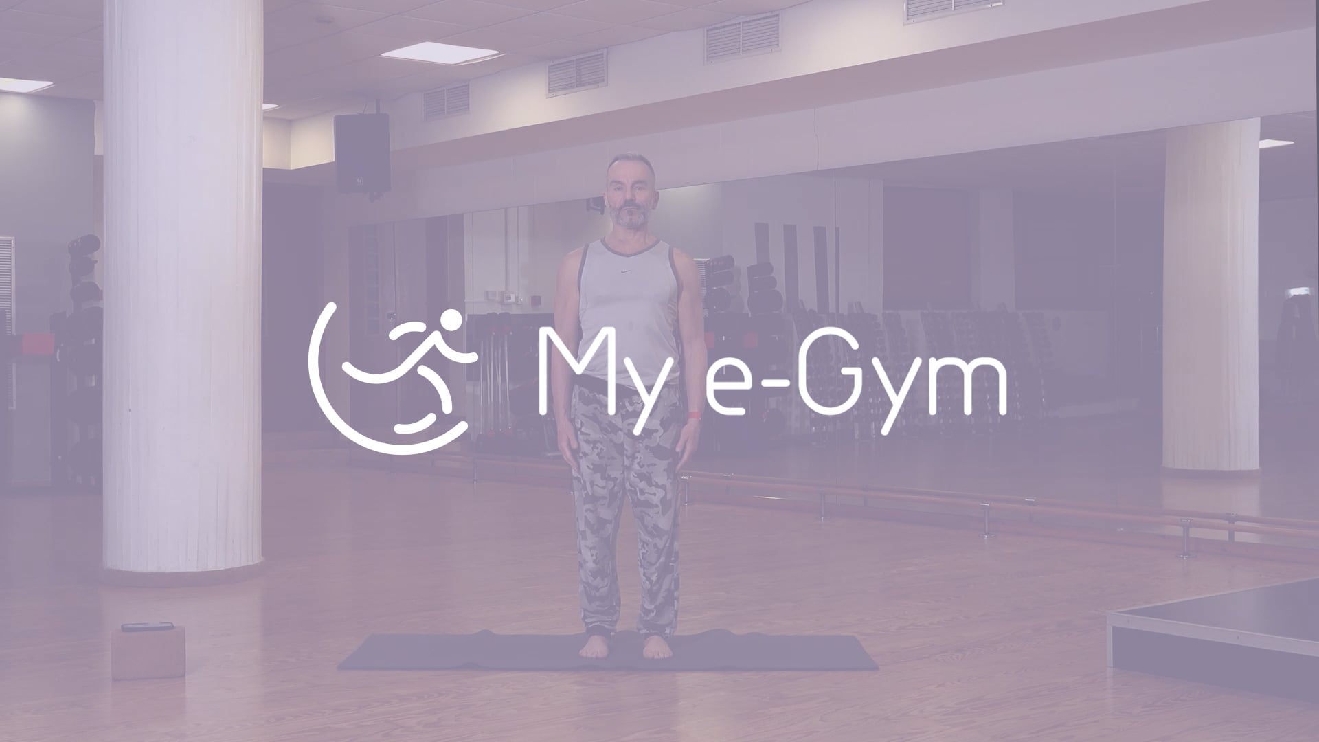 Morning yoga με τον Δημήτρη Κανδρή