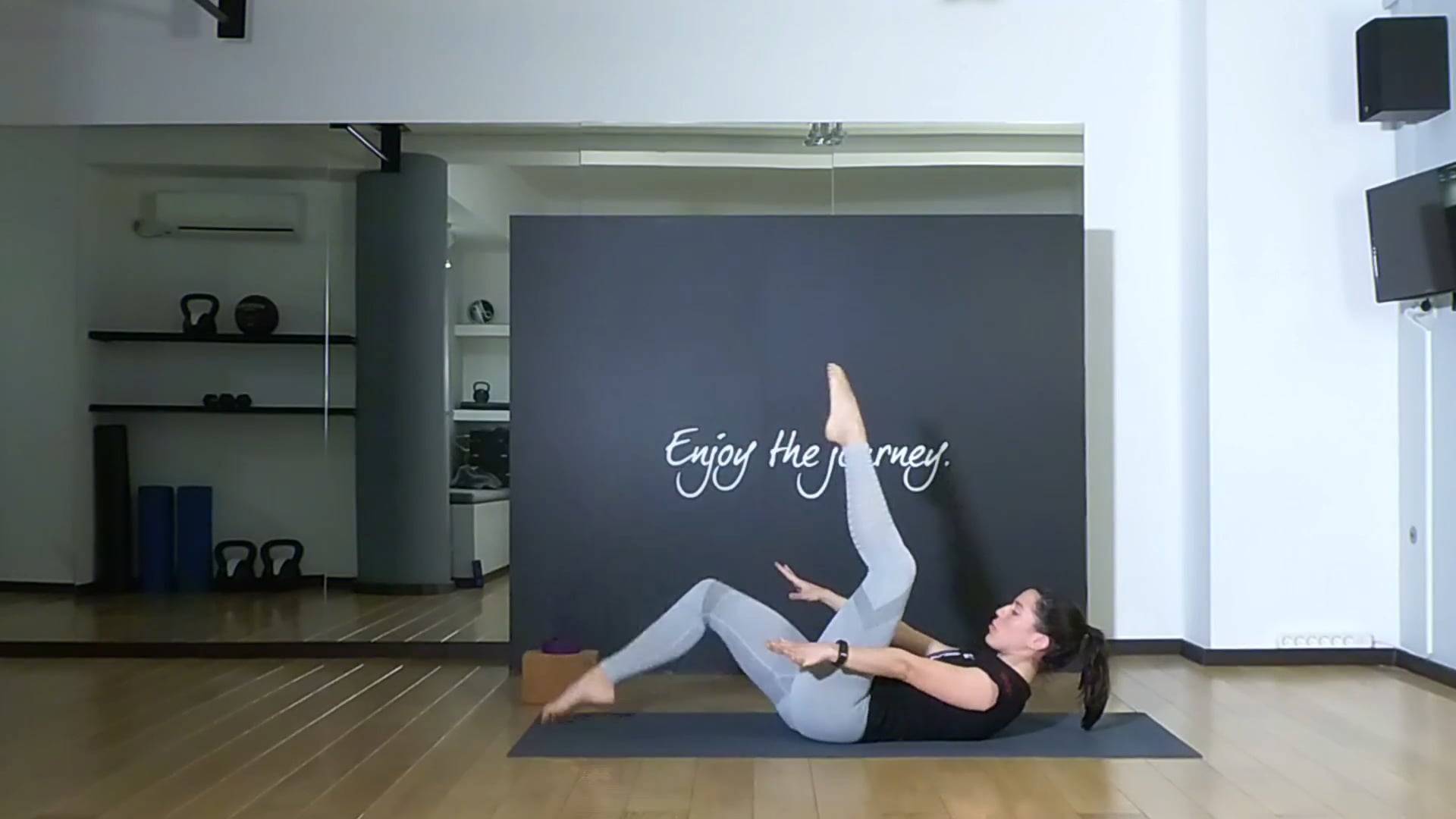 Morning Yoga με την Δήμητρα Σκούρα