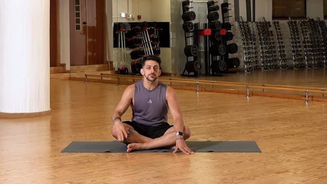Pilates με τον Γιάννη Κουντούρη