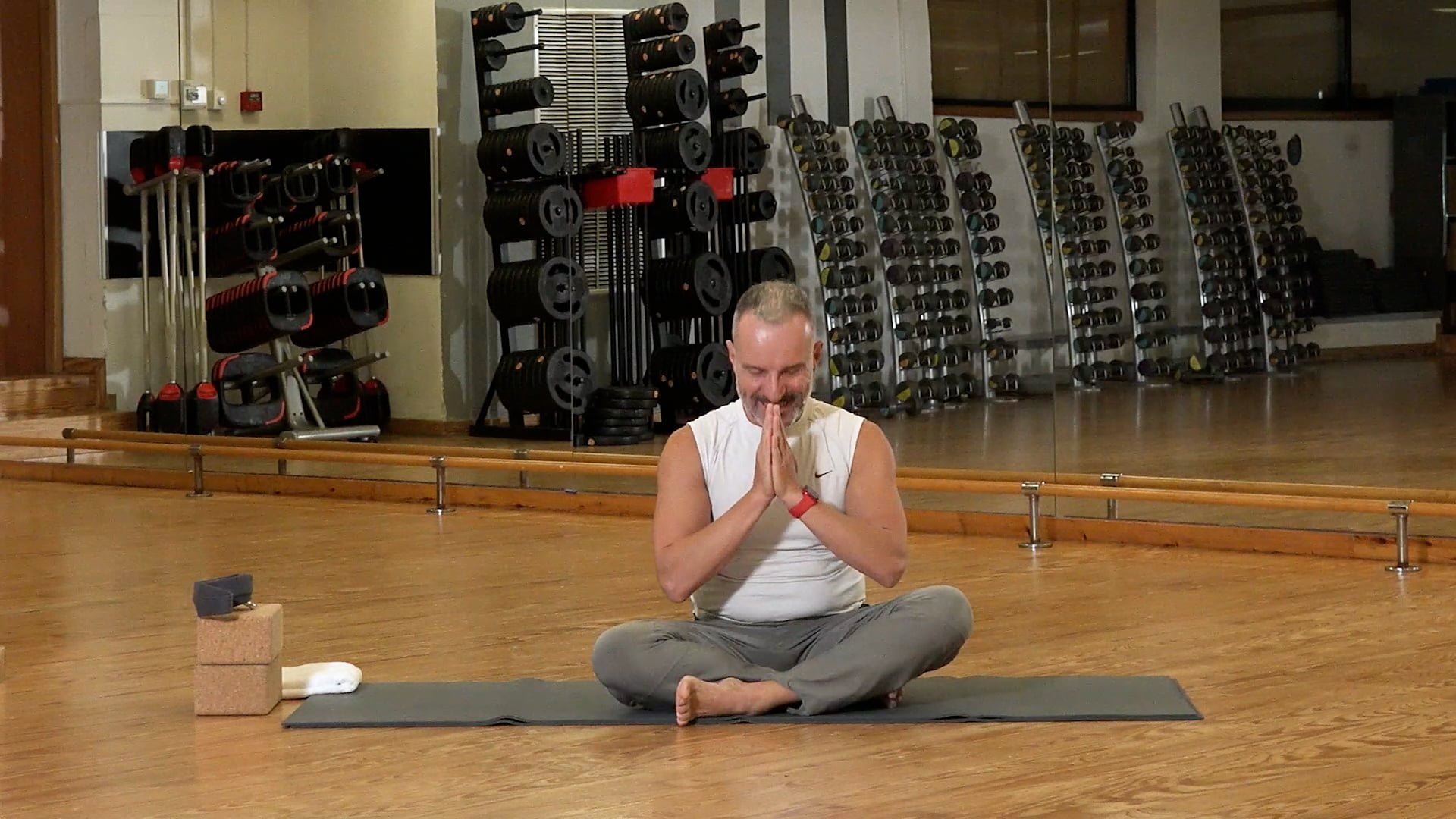 Yoga For Strength And Flexibilty με τον Δημήτρη Κανδρή