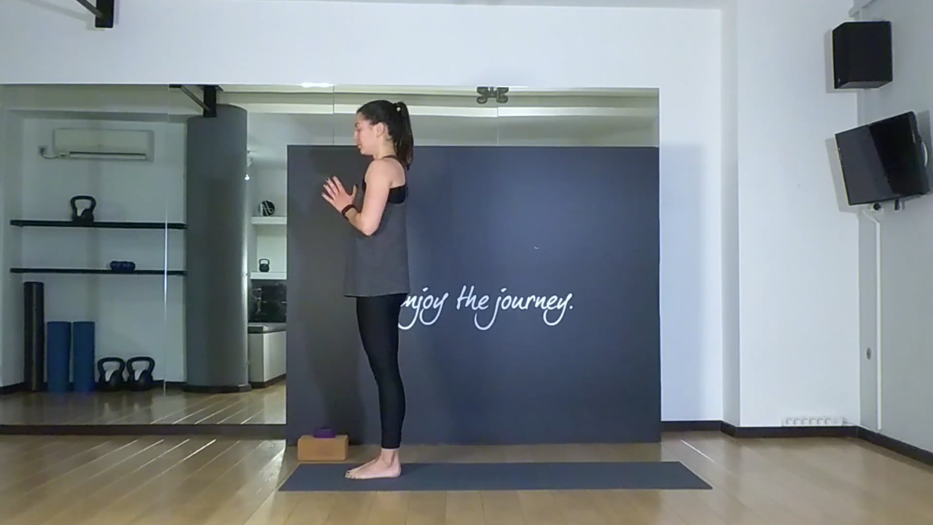 Yoga for Strength and Flexibility με την Δήμητρα Σκούρα