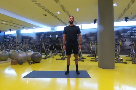 Pilates με τον Γιάννη Αβραμίδη