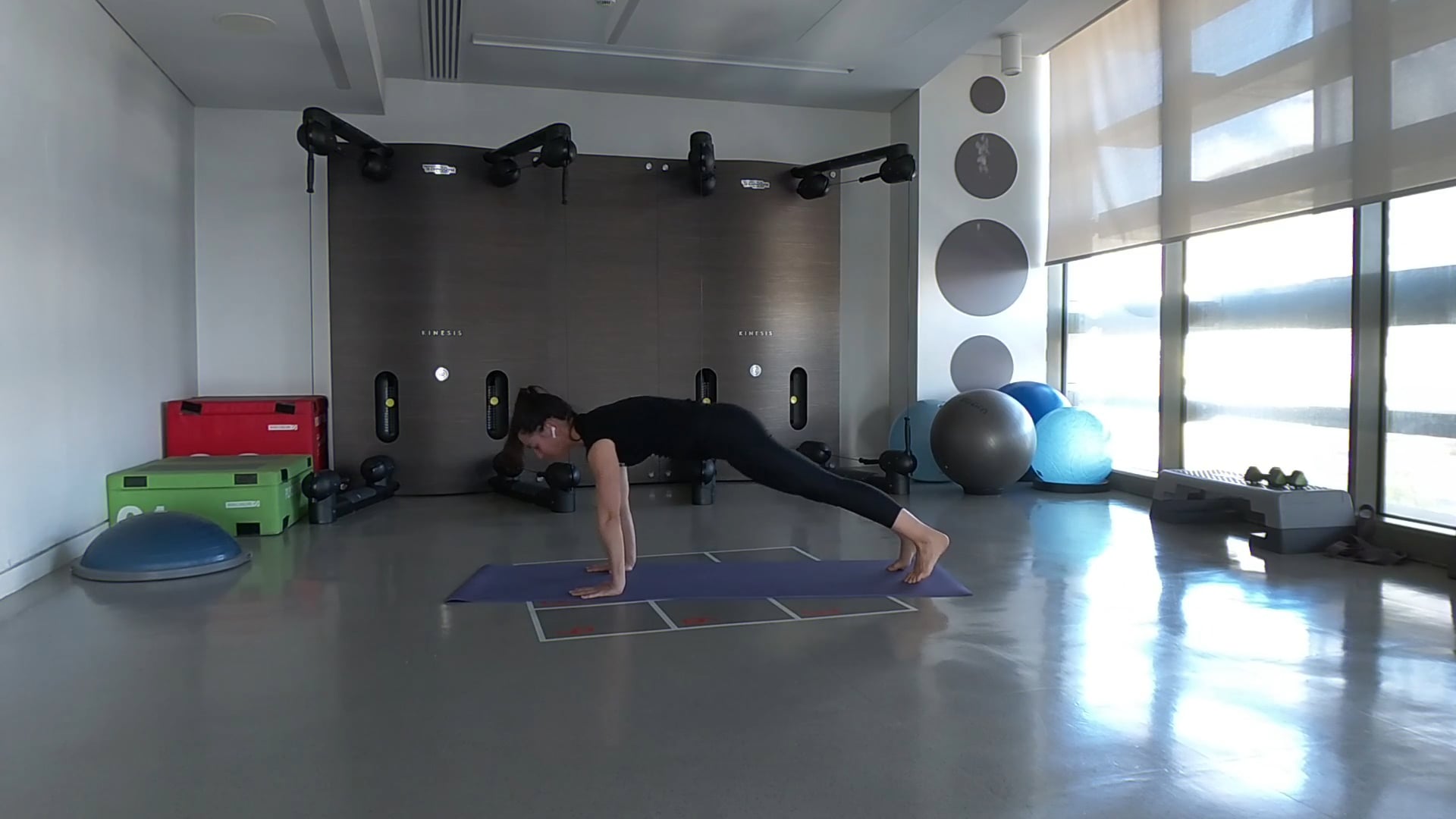 Morning Yoga με την Δήμητρα Σκούρα