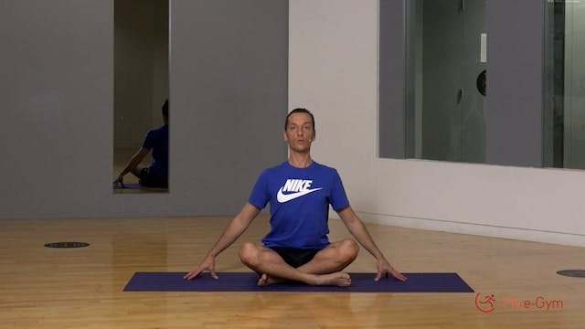 New to yoga με τον Γιάννη Καραγιώργο