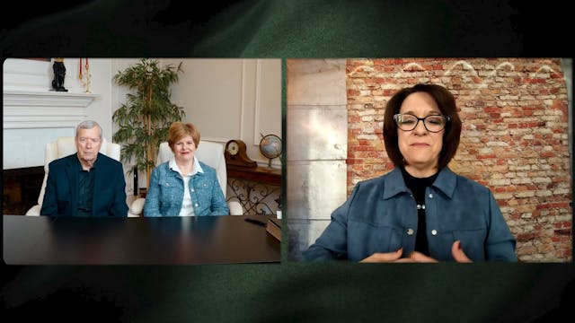 General's Desk WIth Becca Greenwood P...