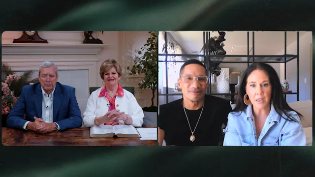 Generals Desk With Sean & Christa Smi...