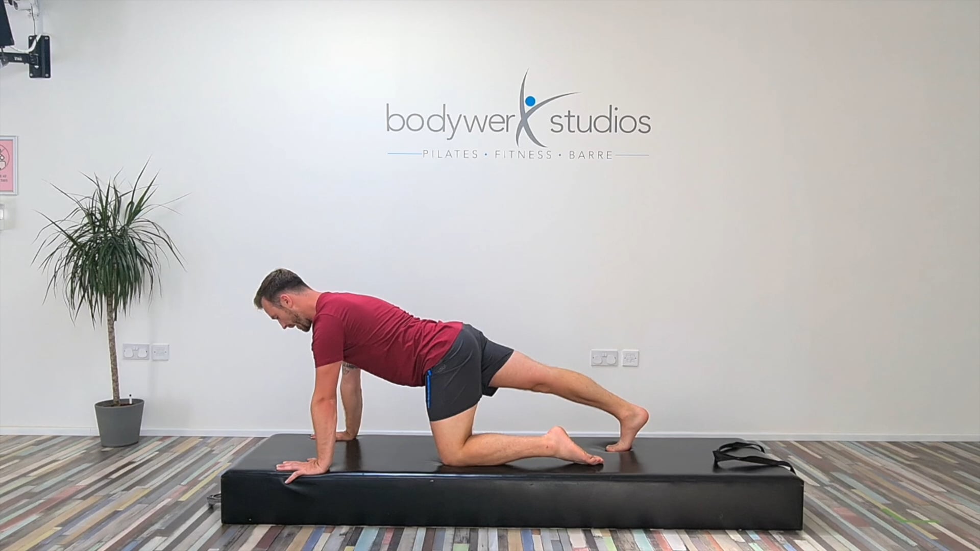 #09 Lunch Break Pilates