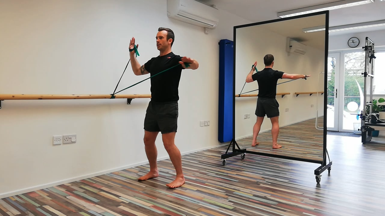 #13 Theraband Upper Body - 8 Mins