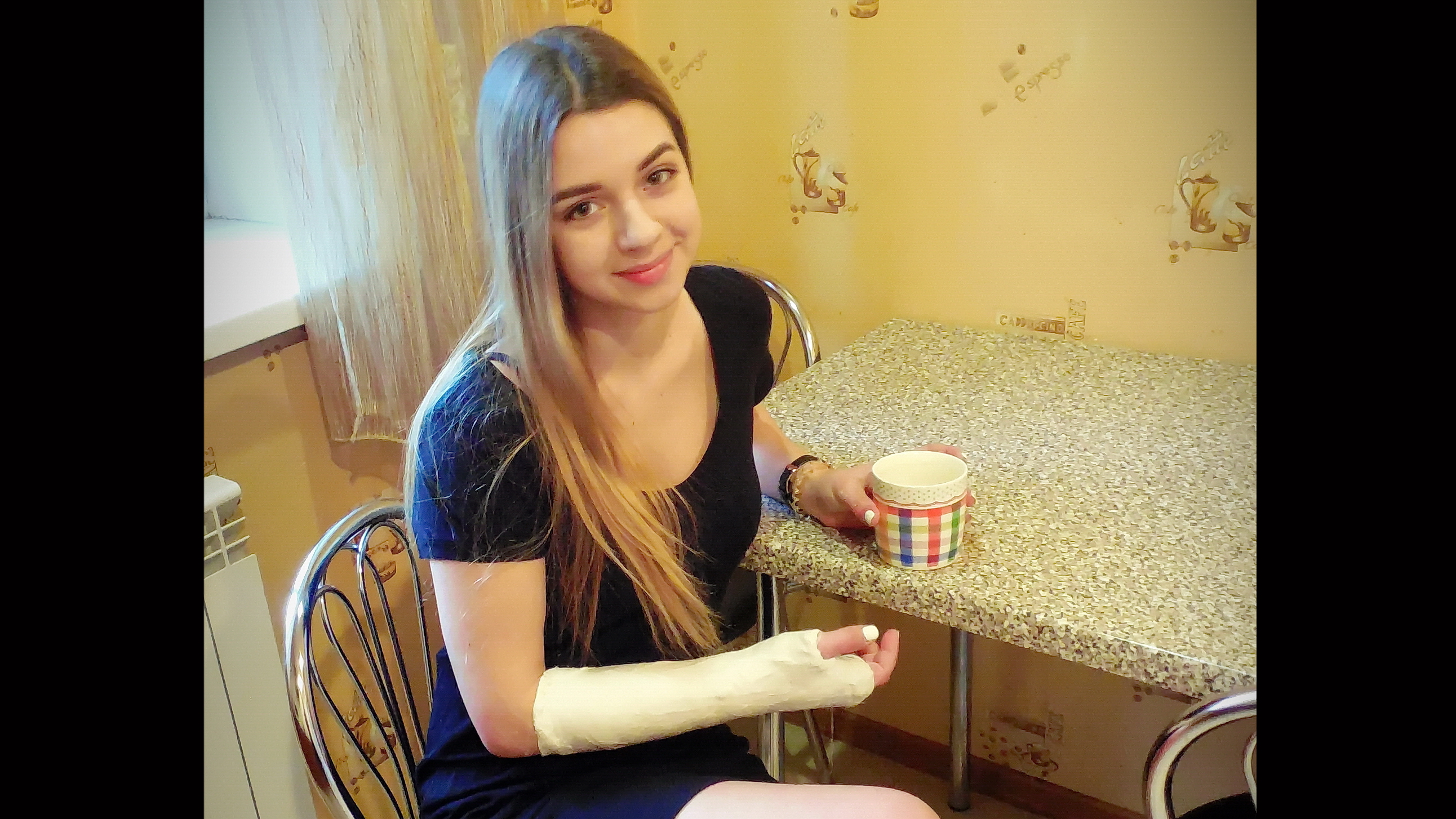 VIDEOCLIP 03 - Let's have a drink