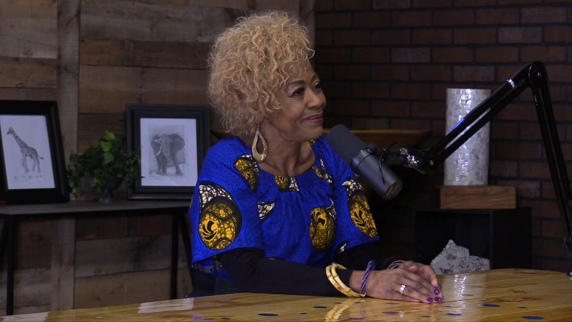 10 A Moment Apart - Elaine Priestly