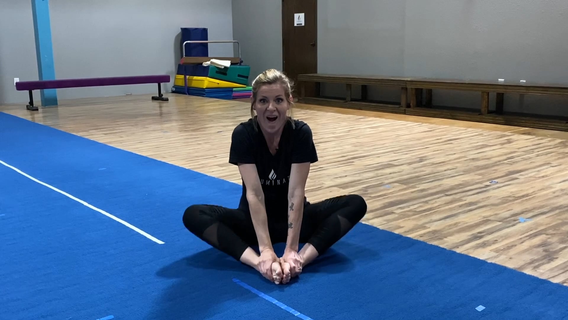 Littles Stretching with Lauren (2+)