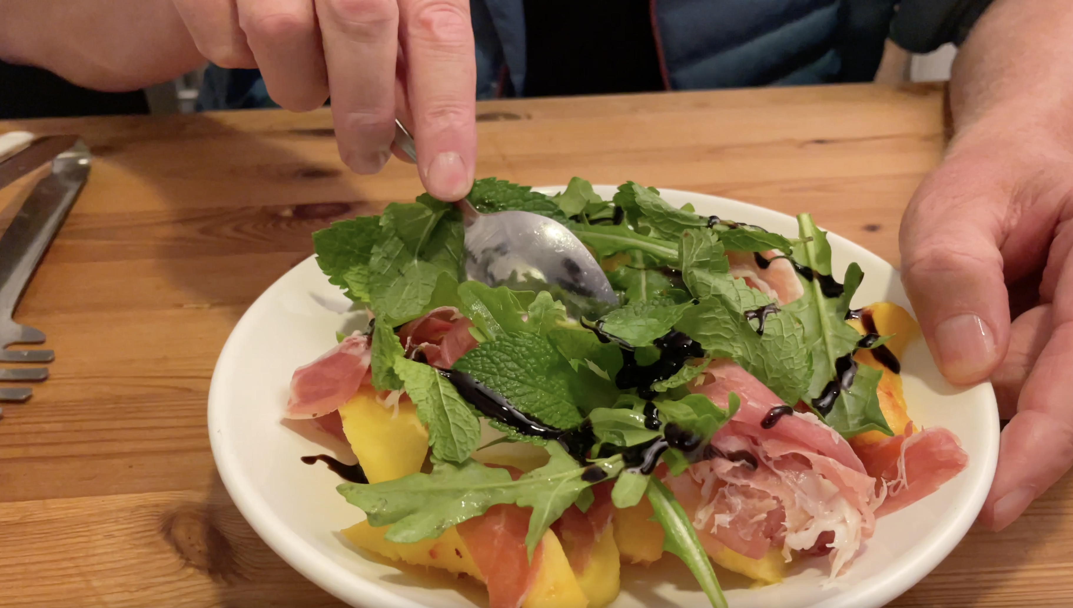 Alafrigo 71 - Burratta Pfirsich Parma Salat