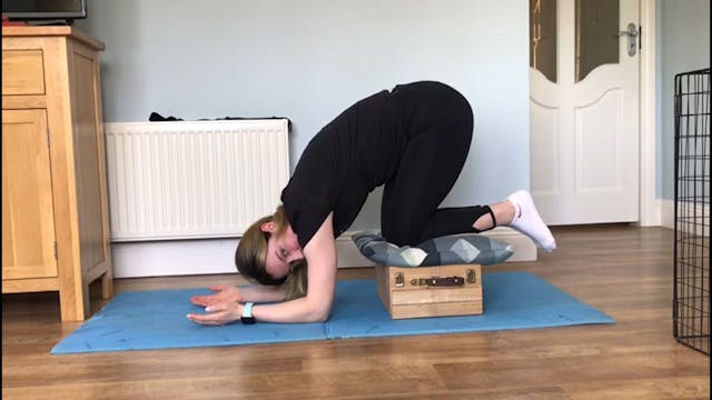 2. Elevated Rocked Back Breathing 